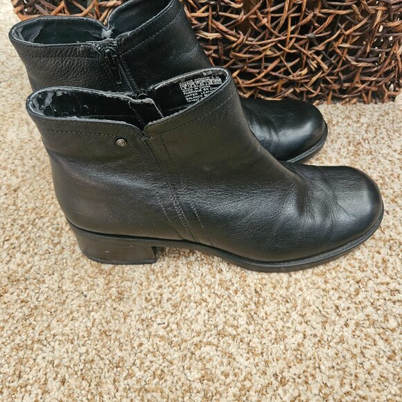 Rockport Black Leather Ankle Booties | Size 9 | 2" Heel, Side Zip - Picture 6 of 8